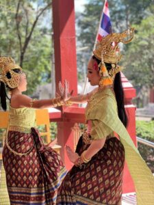 มีบริการนางรำ รับจ้างรำทุกงาน